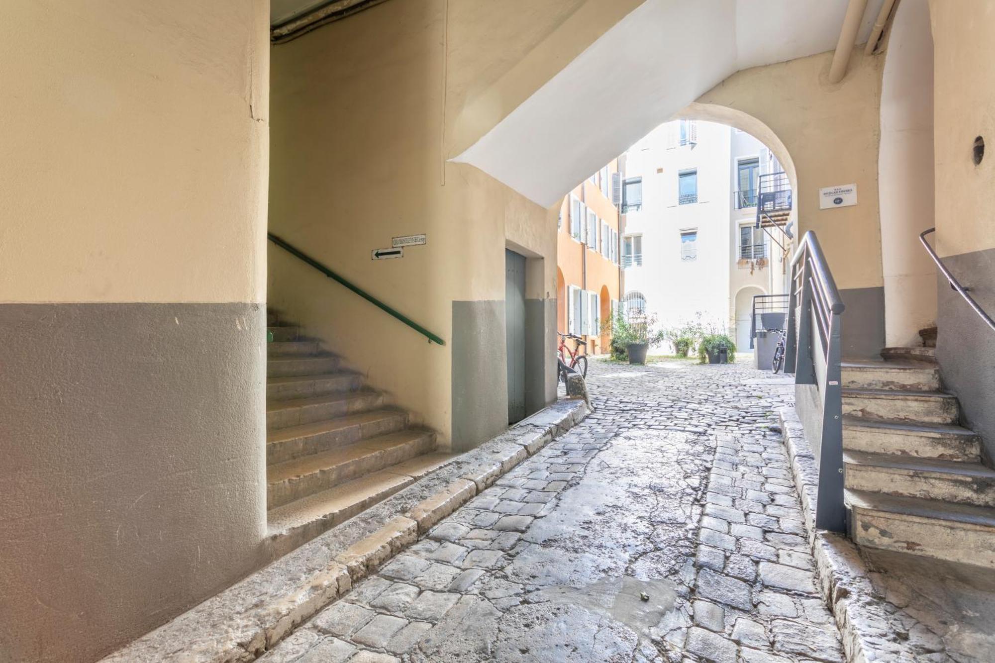 Ferienwohnung Adira Marseille Panier 2 Etoiles Exterior foto